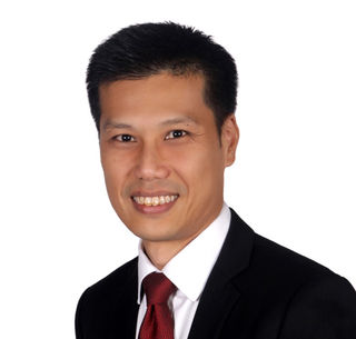 Headshot of Ti Hwei How’s, Vice President, International Oncology at AstraZeneca